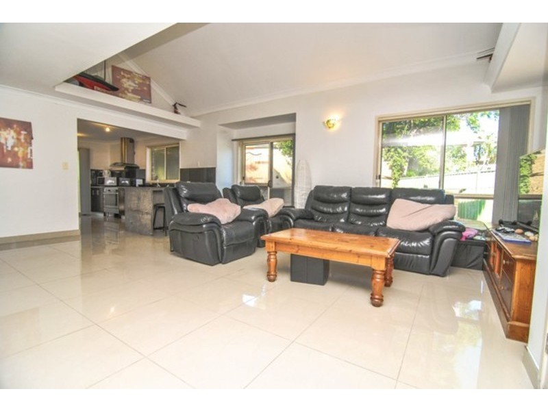 4/27 Fortune Street, Coomera QLD 4209