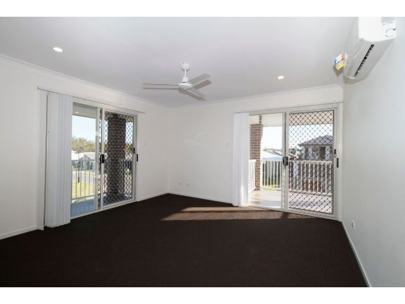 8 Altair Street, Coomera QLD 4209