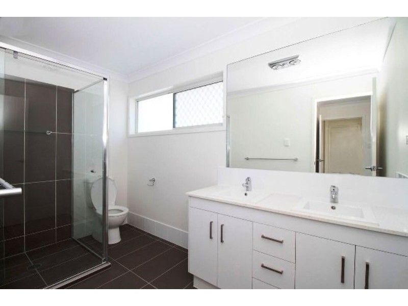 8 Altair Street, Coomera QLD 4209
