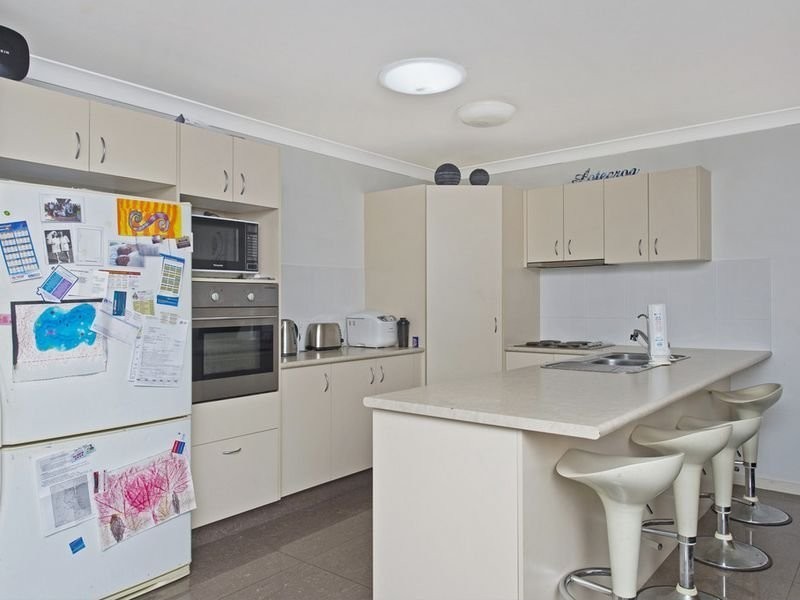 2/16 Redstart Street, Upper Coomera QLD 4209