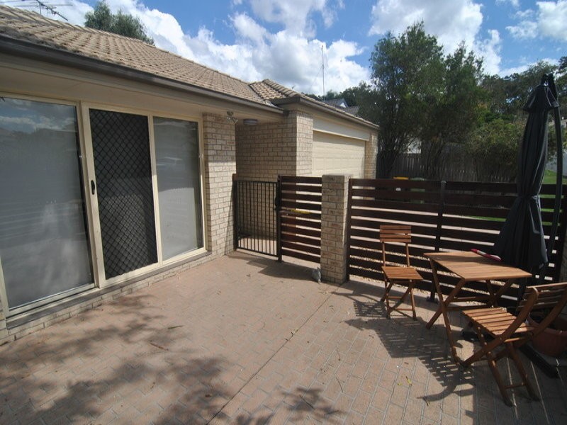 2/16 Redstart Street, Upper Coomera QLD 4209