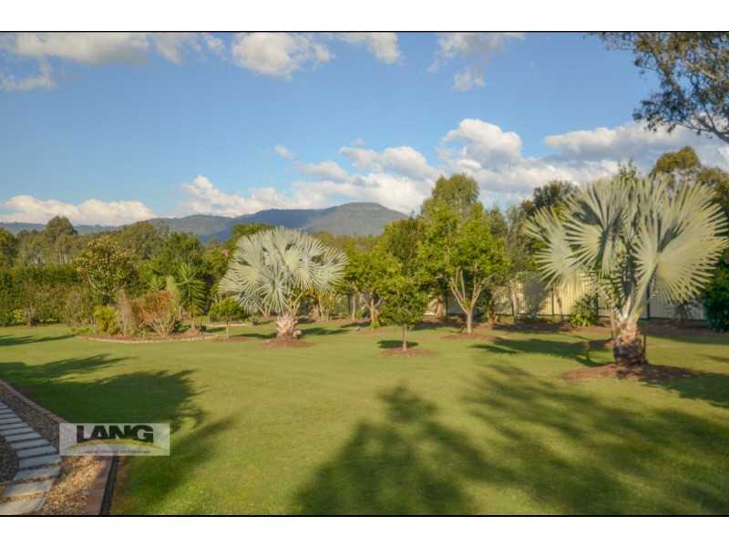 18-22 Racecourse Place, Tamborine QLD 4270