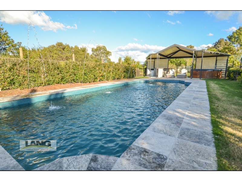 18-22 Racecourse Place, Tamborine QLD 4270