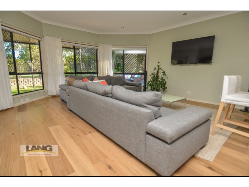 18-22 Racecourse Place, Tamborine QLD 4270