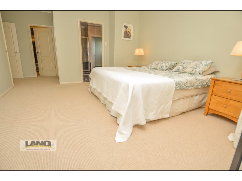 18-22 Racecourse Place, Tamborine QLD 4270