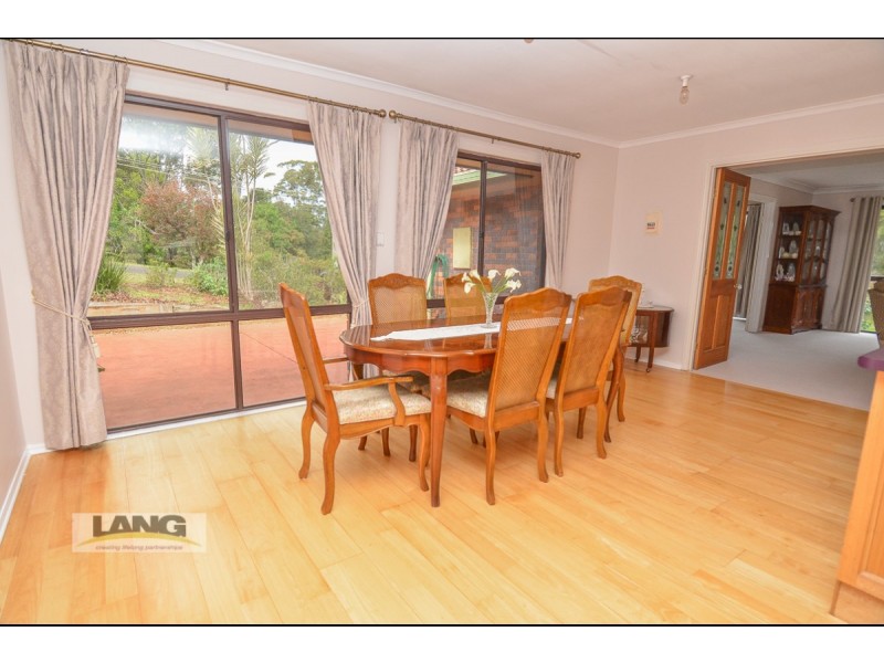 10 Winema Drive, Tamborine Mountain QLD 4272