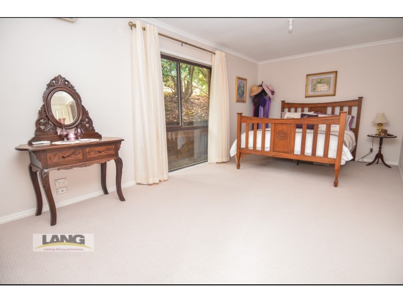 10 Winema Drive, Tamborine Mountain QLD 4272