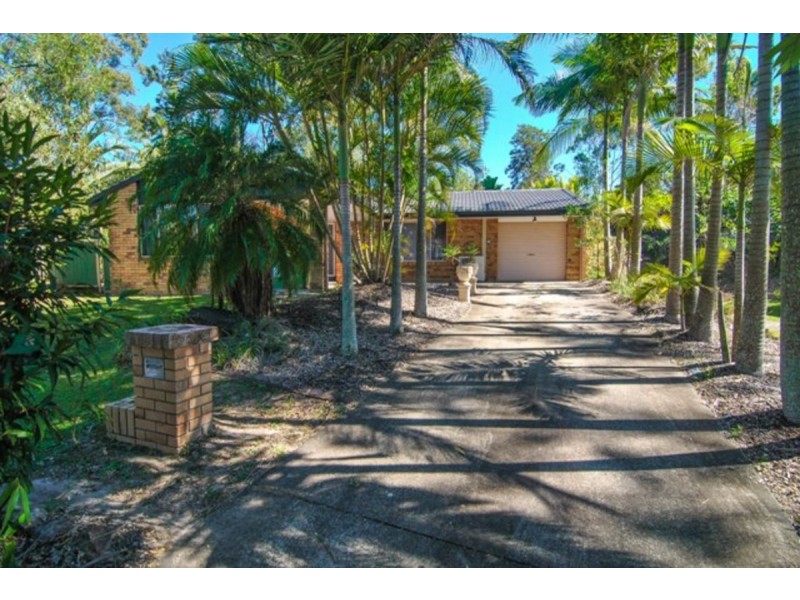 8 Agatha Court, Oxenford QLD 4210