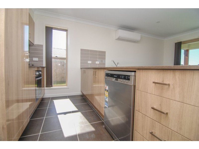 64 Greenwich Avenue, Pimpama QLD 4209