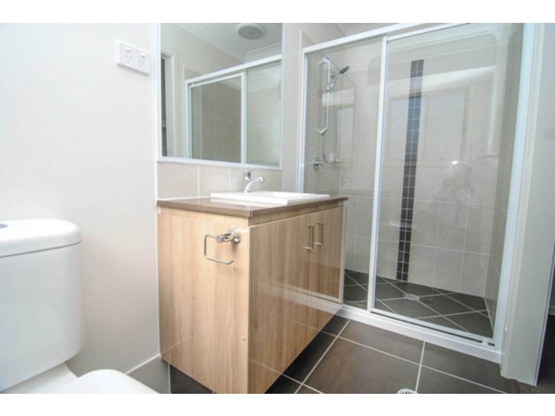 64 Greenwich Avenue, Pimpama QLD 4209