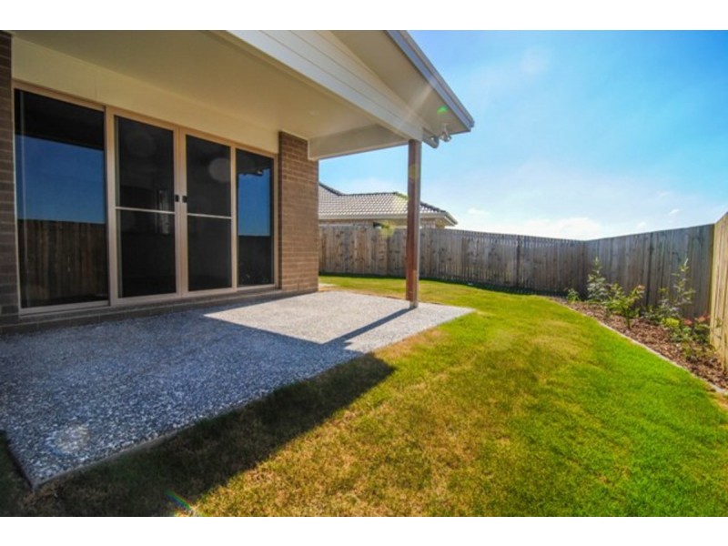 64 Greenwich Avenue, Pimpama QLD 4209