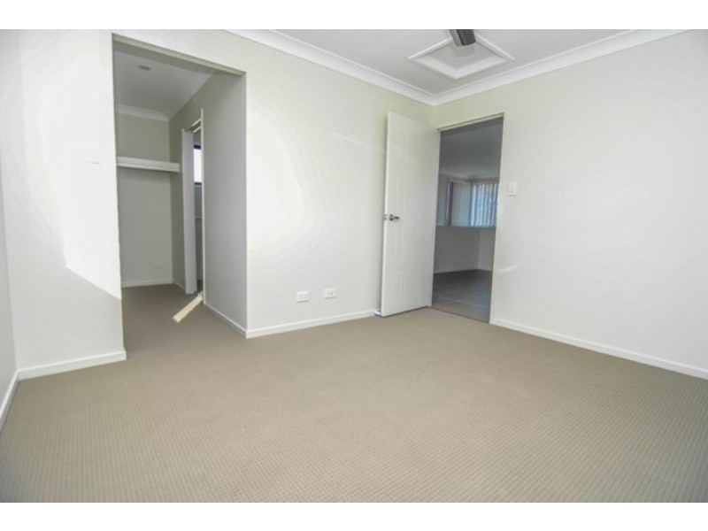 40 Hillsborough Place, Pimpama QLD 4209