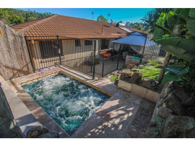 1/12 Metro Crescent, Oxenford QLD 4210