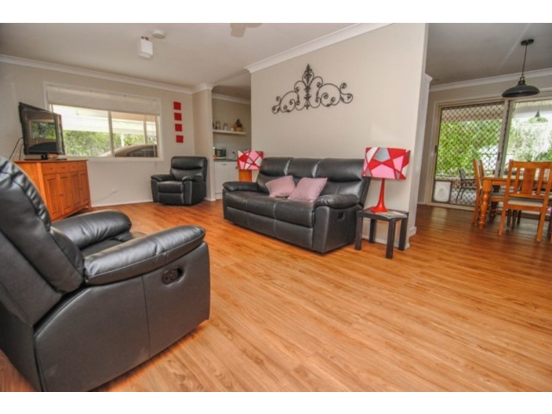 42 Flametree Court, Cedar Grove QLD 4285