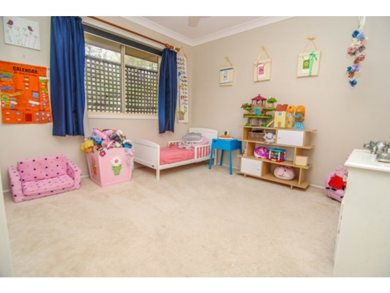 42 Flametree Court, Cedar Grove QLD 4285