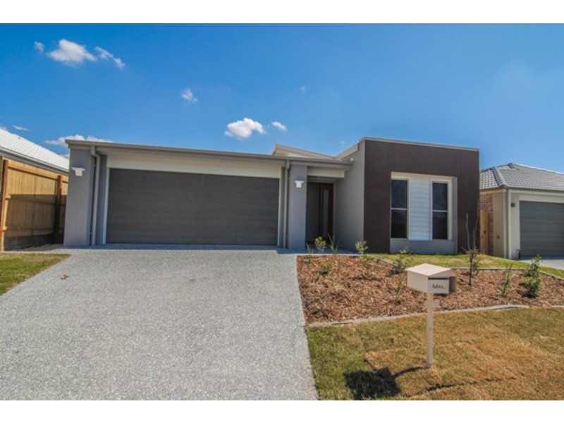 10 Hazel Street, Pimpama QLD 4209