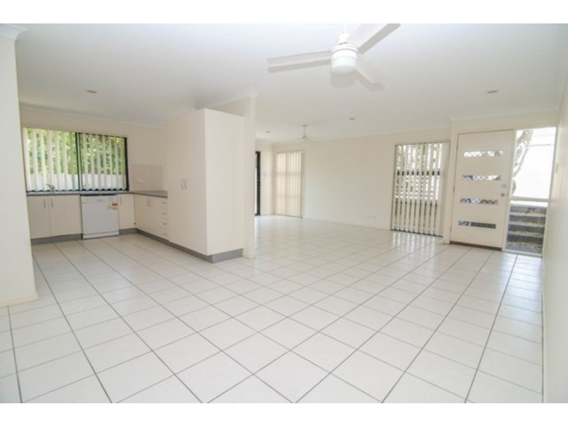 1 & 2/3 Freestone Drive, Upper Coomera QLD 4209