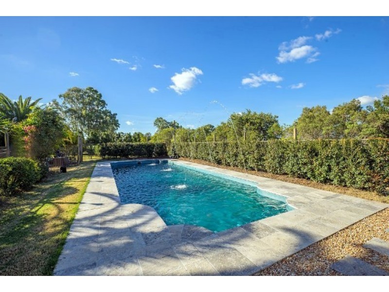 18-22 Racecourse Place, Tamborine QLD 4270