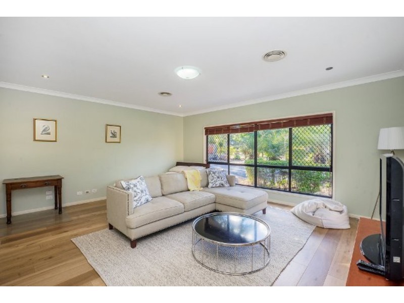 18 Racecourse Place, Tamborine QLD 4270