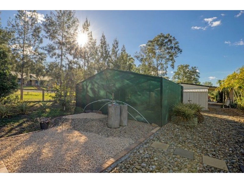 18 Racecourse Place, Tamborine QLD 4270