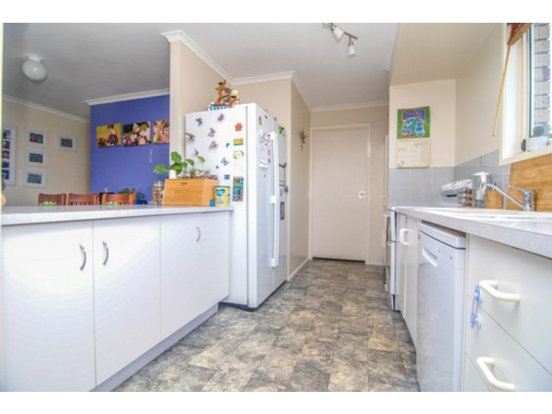 10 Copperfield Drive, Eagleby QLD 4207
