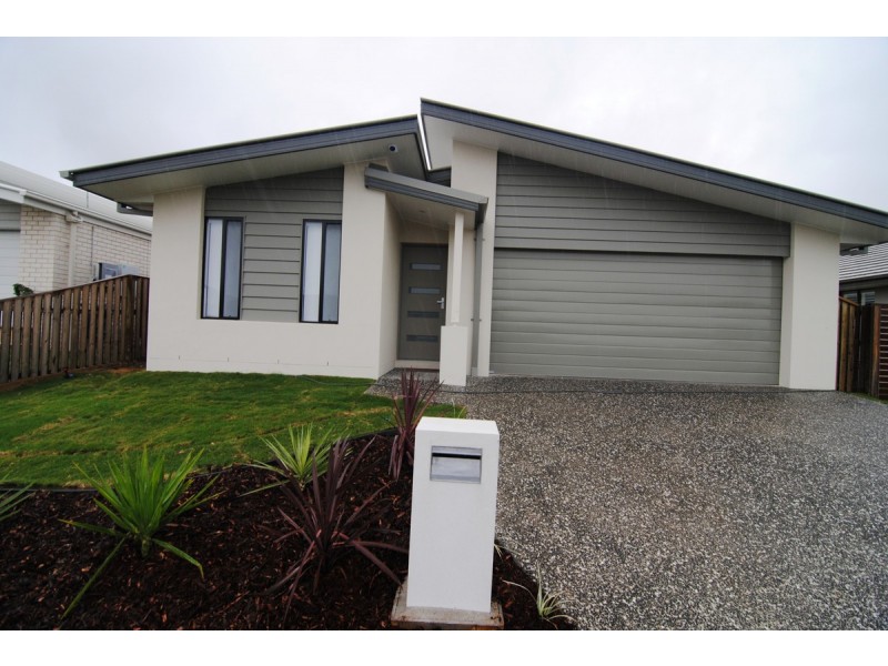 30 William Boulevard, Pimpama QLD 4209