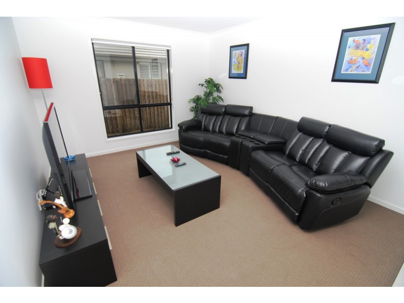 30 William Boulevard, Pimpama QLD 4209