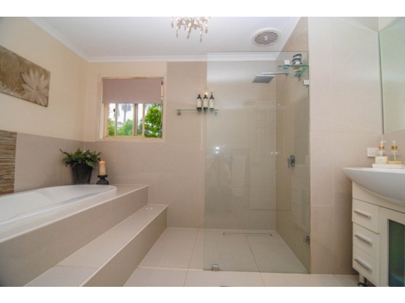 8 Asher Court, Upper Coomera QLD 4209