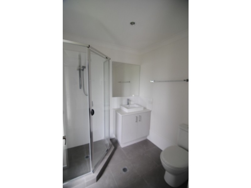 5 Carisbrooke Cove, Maudsland QLD 4210