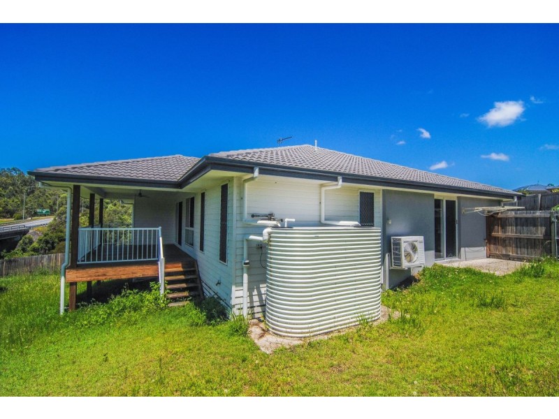 5 Carisbrooke Cove, Maudsland QLD 4210