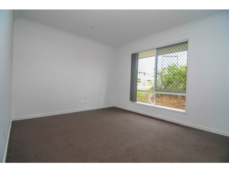 39 Matas Drive, Pimpama QLD 4209