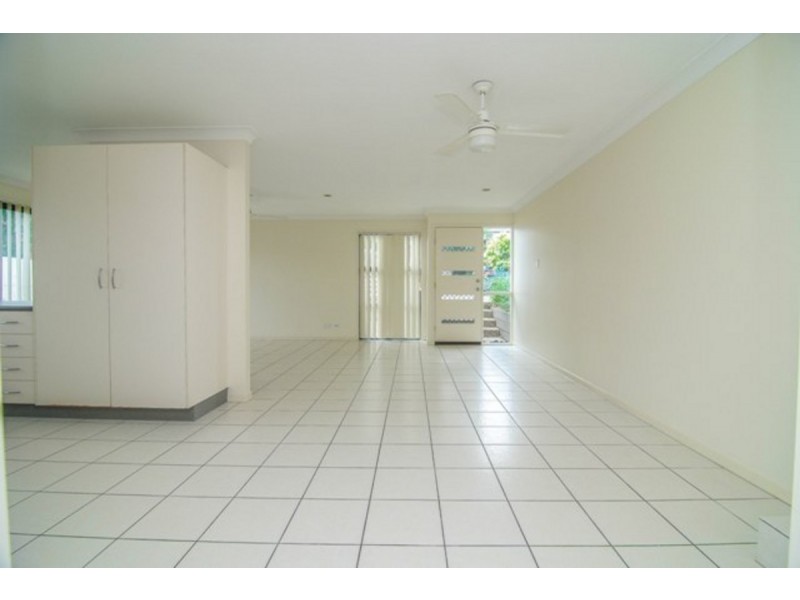 2/3 Freestone Drive, Upper Coomera QLD 4209