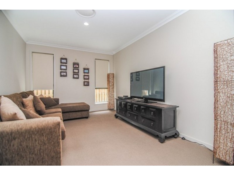 32 Wolseley Way, Upper Coomera QLD 4209