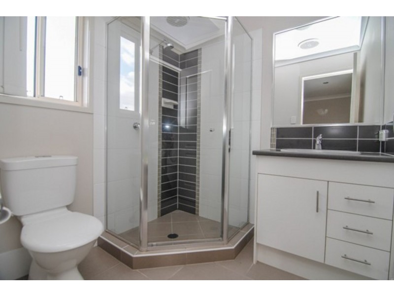 3 Nina Court, Ormeau QLD 4208