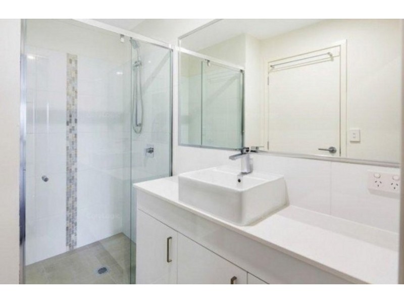 305/35 Halcyon Way, Hope Island QLD 4212