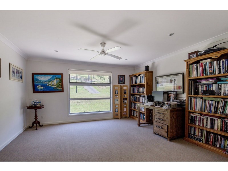 1 Queens Ridge Place, Nerang QLD 4211