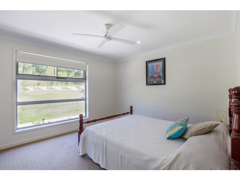 1 Queens Ridge Place, Nerang QLD 4211