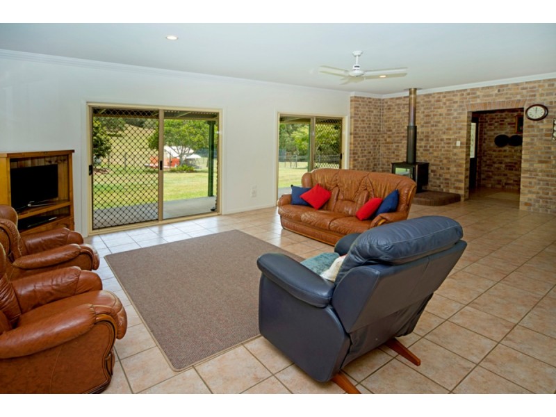 404 Ruffles Road, Willow Vale QLD 4209