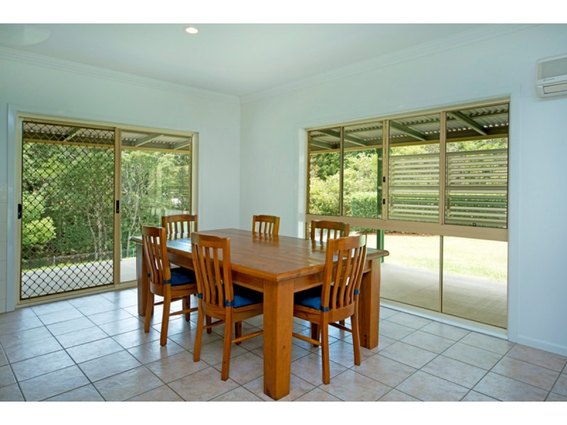 404 Ruffles Road, Willow Vale QLD 4209