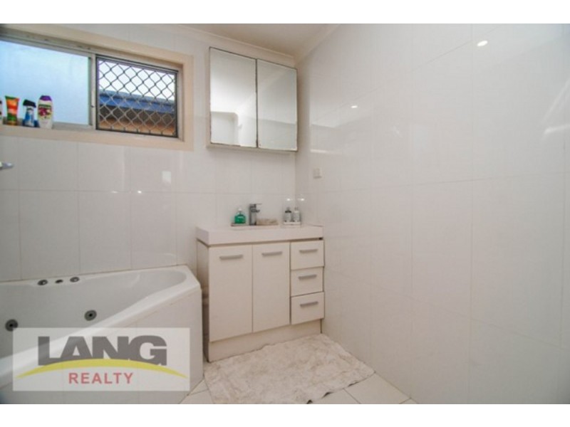 2/4 Sunbrite Avenue, Mermaid Beach QLD 4218