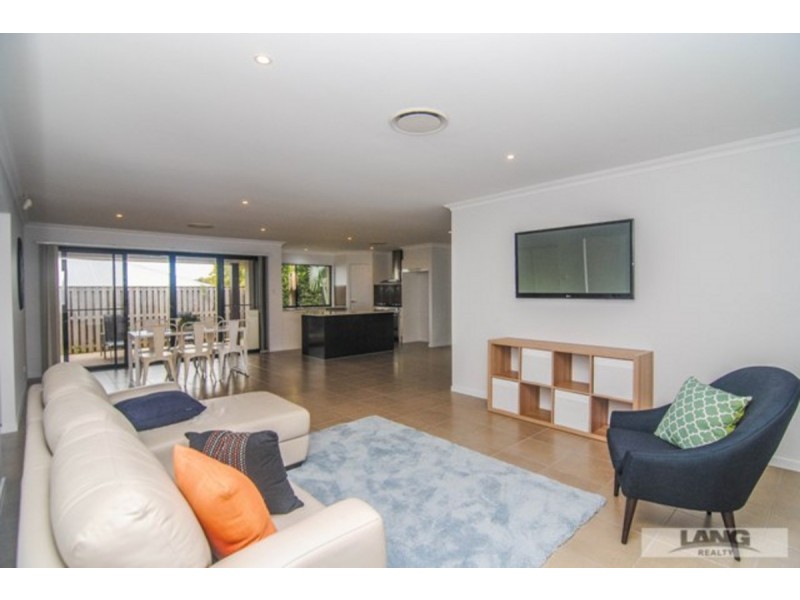 36 Ellenborough Avenue, Ormeau Hills QLD 4208