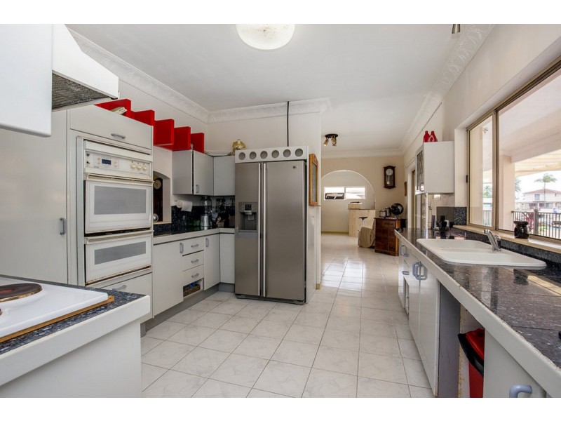 340 Bayview Street, Hollywell QLD 4216