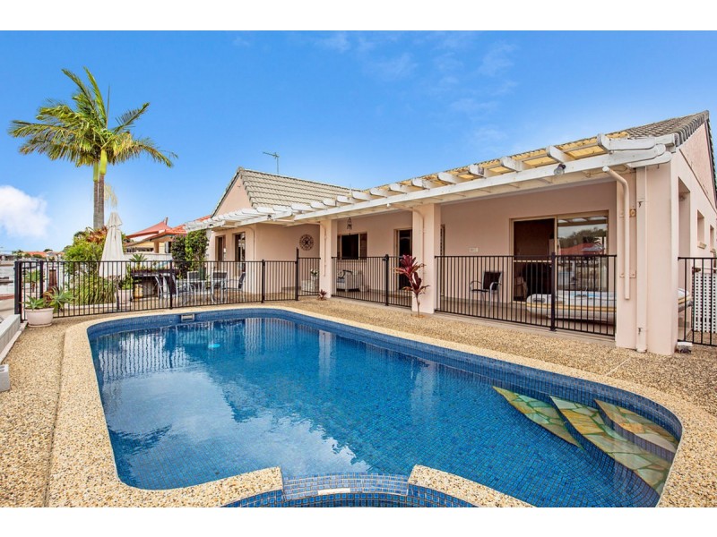 340 Bayview Street, Hollywell QLD 4216