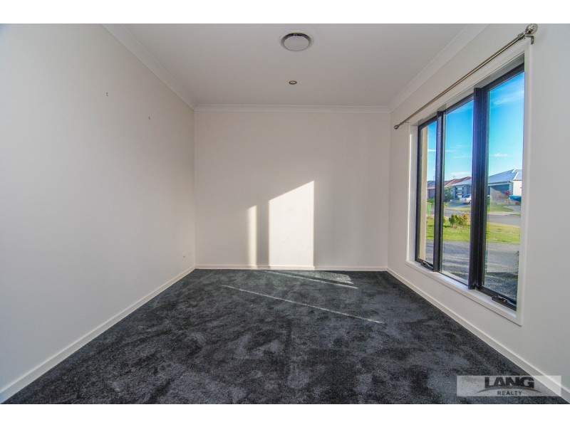 11 Fullbrook Street, Pimpama QLD 4209