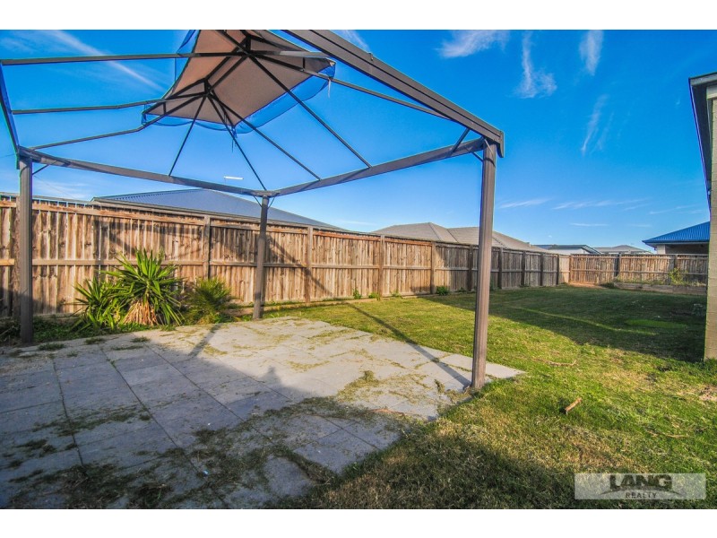 11 Fullbrook Street, Pimpama QLD 4209