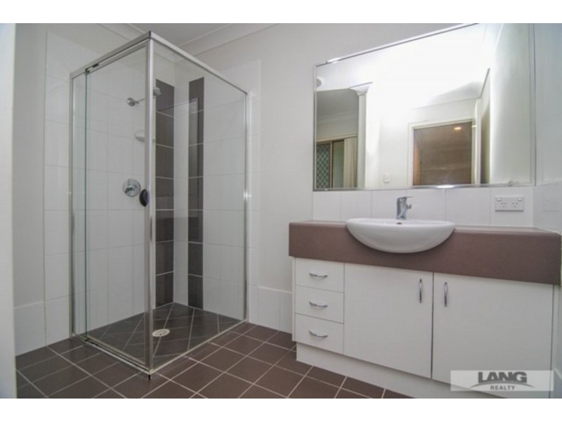 52 Runway Drive, Upper Coomera QLD 4209