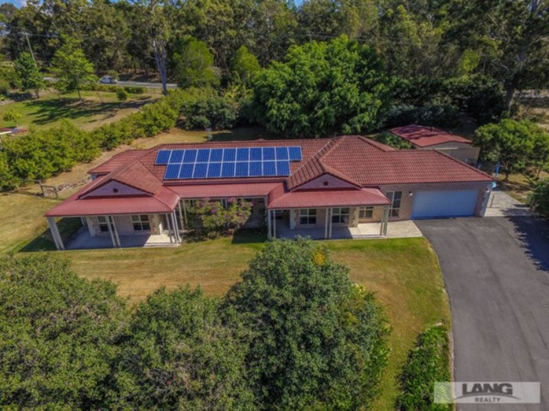 9 Howard Hughes Court, Maudsland QLD 4210