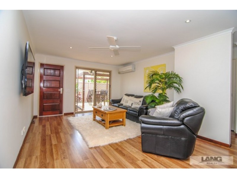 2/20 illusion Court, Oxenford QLD 4210