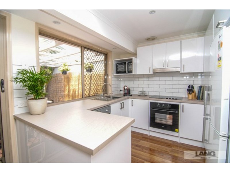 2/20 illusion Court, Oxenford QLD 4210