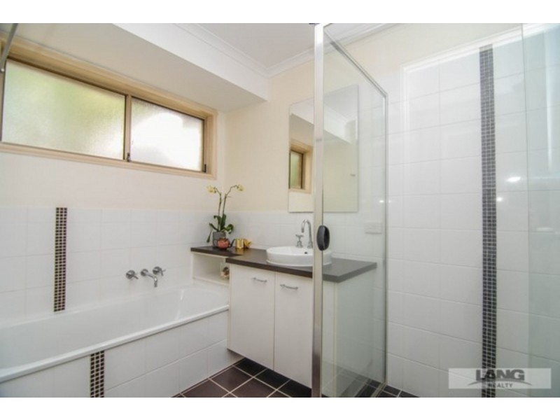 2/20 illusion Court, Oxenford QLD 4210